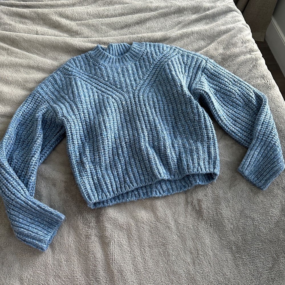 Abercrombie & Fitch Textured Blue Sweater